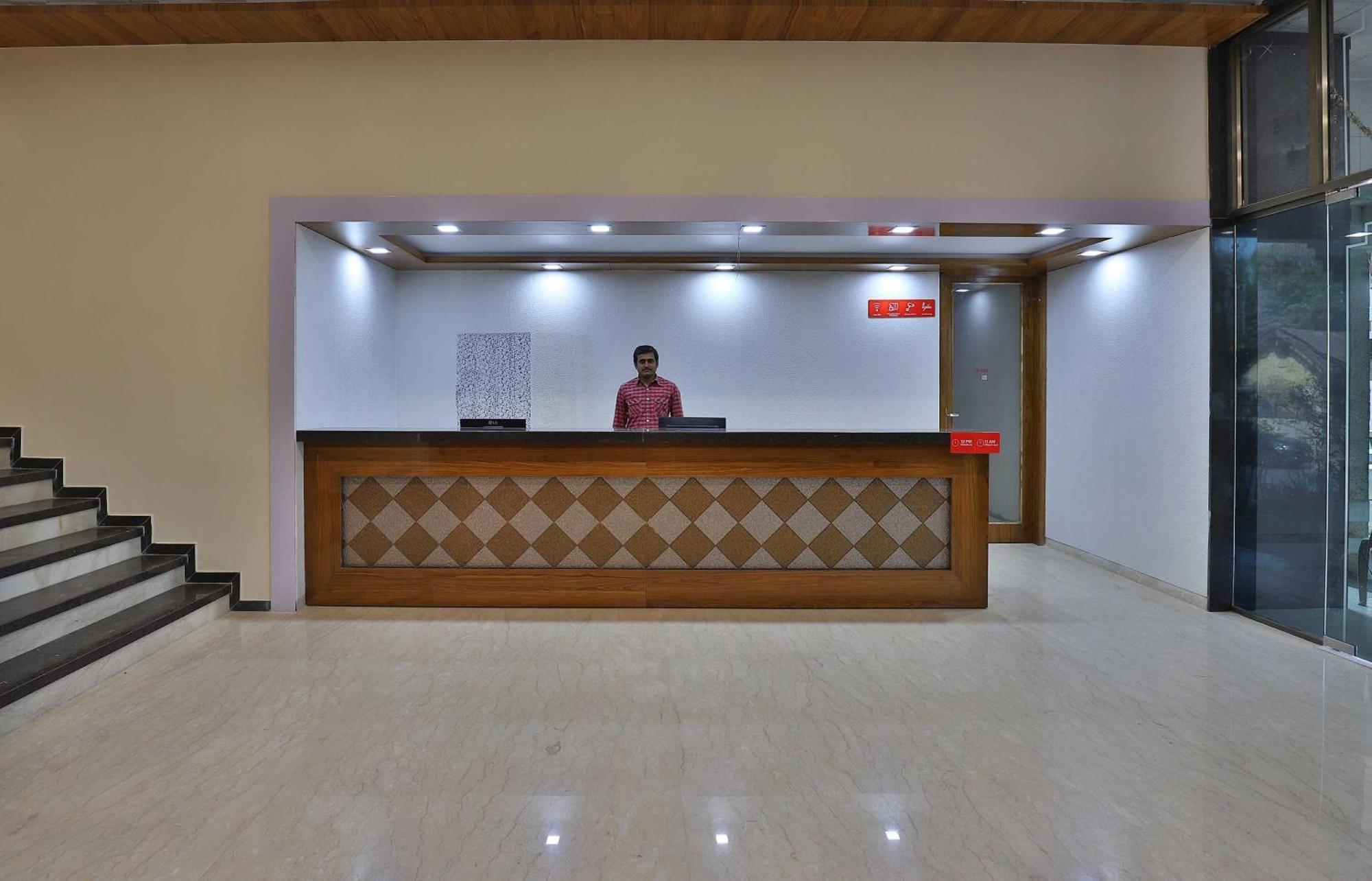 Collection O Hotel Panchsheel Vadodara Eksteriør billede